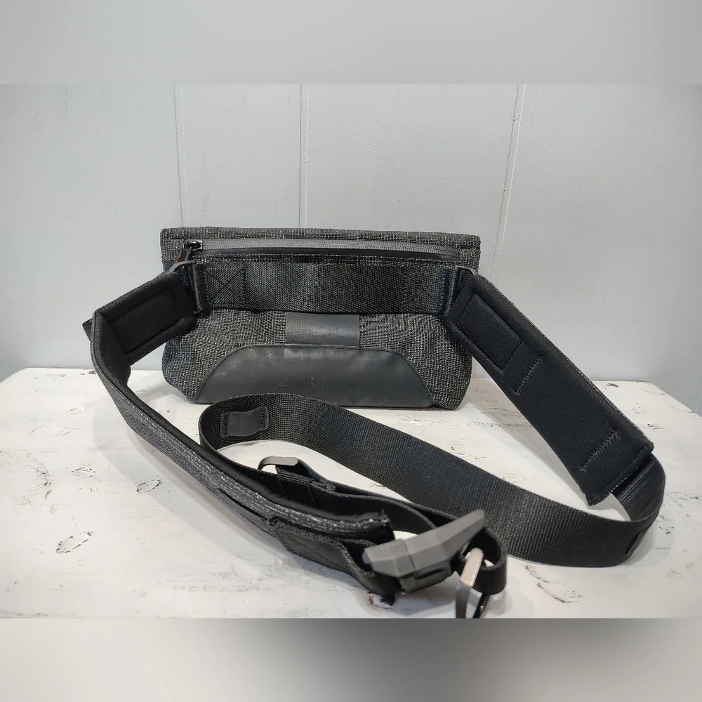 ALPAKA Air‎ Sling Pro Compact Antitheft Shoulder Bag Fidlock Magnetic Travel